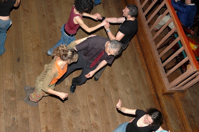 min 2006 10 03 latino 093